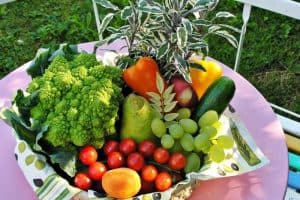 פירות וירקות בשביל אכילה בריאה 