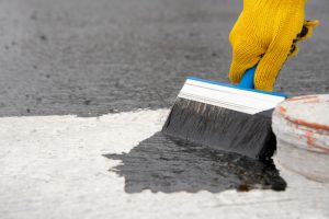 משקיעים באיטום - למה כדאי להשקיע באיטום גגות איכותי בראשון לציון?